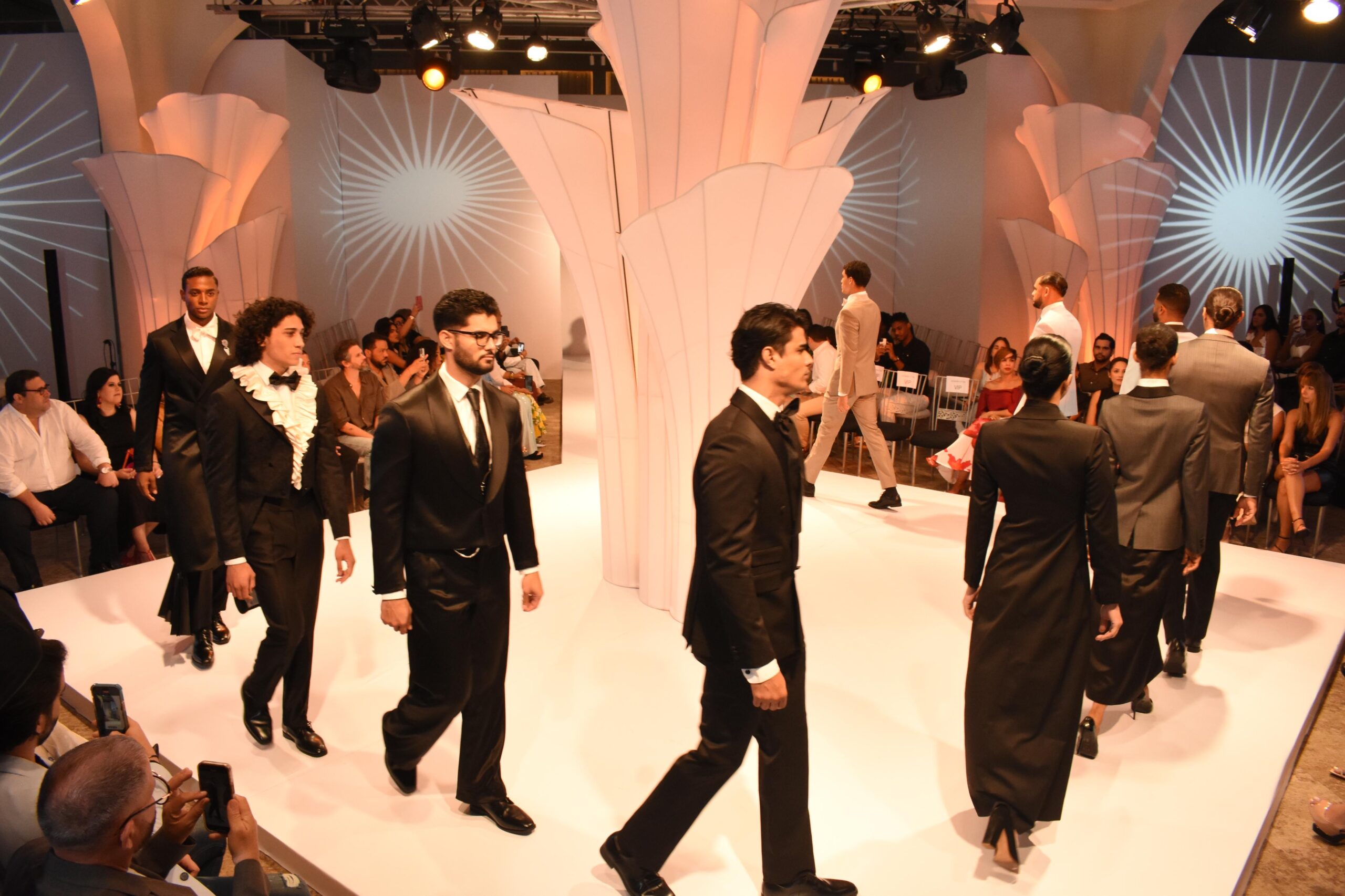 53056f3f-7bb7-4d27-9aa0-e40fb3bc8f7c