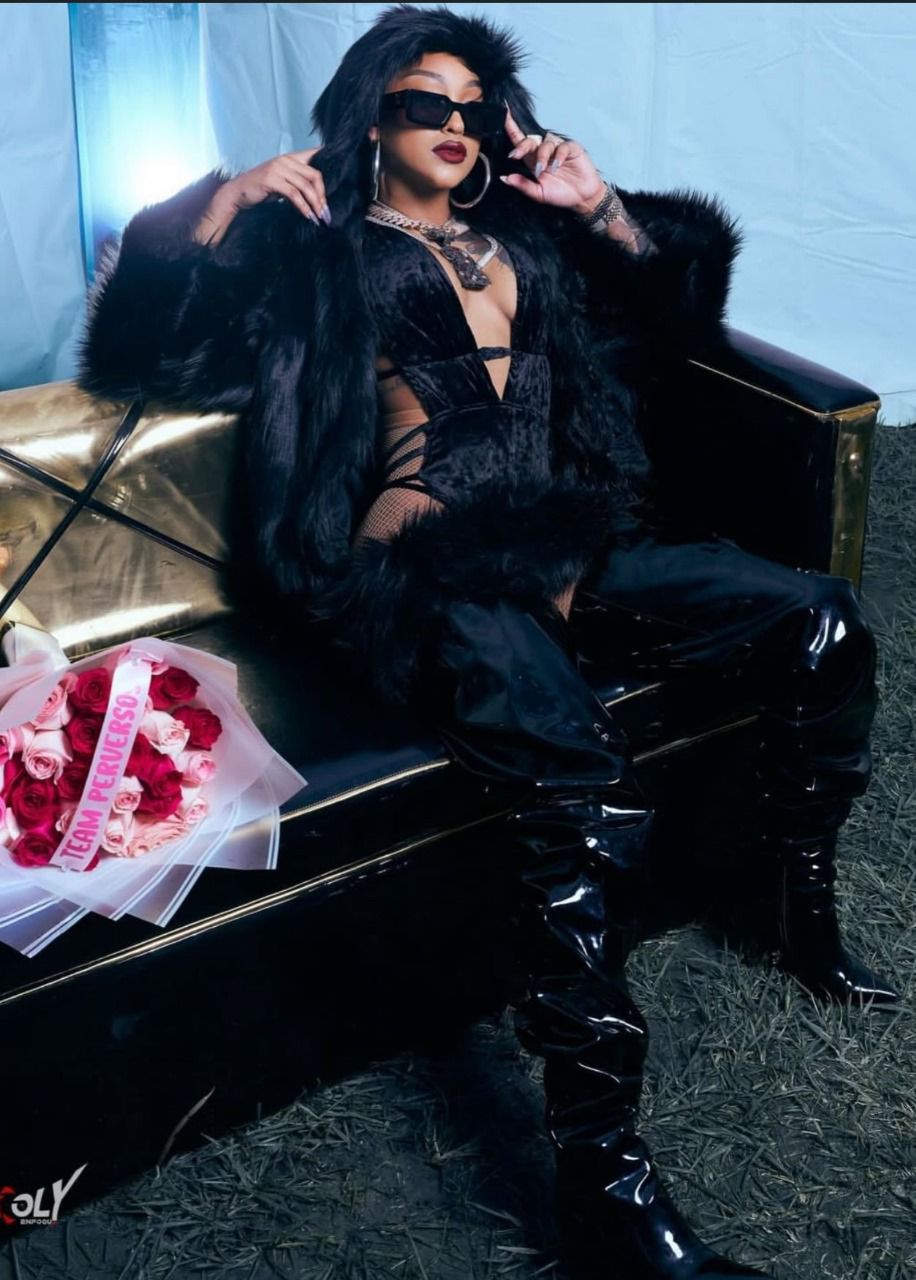 e6a6ec7e-5dc9-4272-ace4-f9ac31124ee0