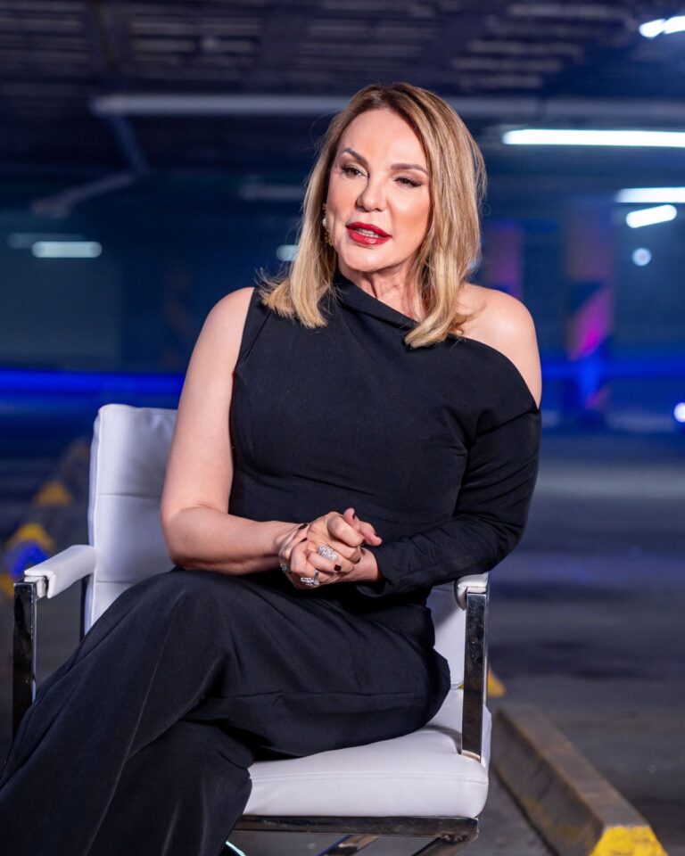 e44dcb10-866f-4fc8-81de-1dc0e5b2426d