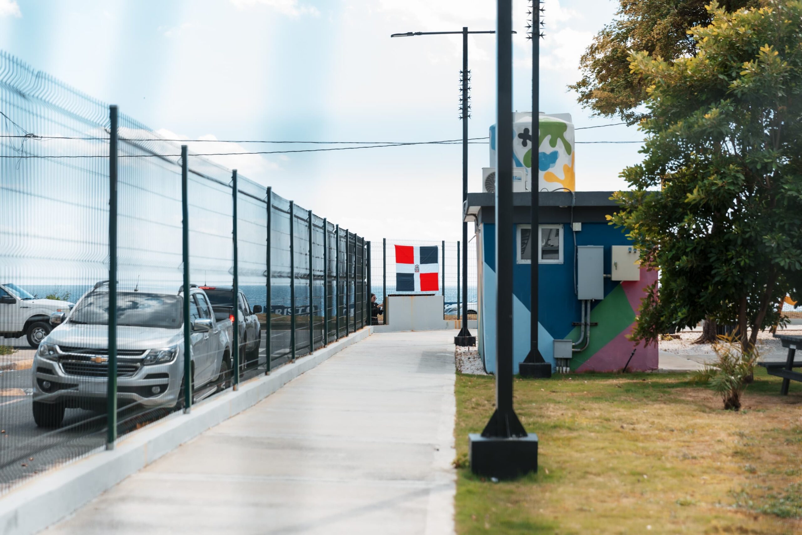 0b795e49-4588-4b1d-8c63-cf335dd5eb98